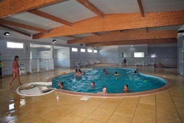 Anne Marie Vous Accueilles Dans Son Logement Familiale Pour 6 Personnes 3 Chambres Confortable Proche D Europa Park A Boofzheim Dans Camping 3 Etoiles Ngoại thất bức ảnh