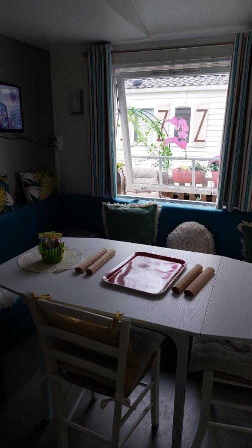 Anne Marie Vous Accueilles Dans Son Logement Familiale Pour 6 Personnes 3 Chambres Confortable Proche D Europa Park A Boofzheim Dans Camping 3 Etoiles Ngoại thất bức ảnh